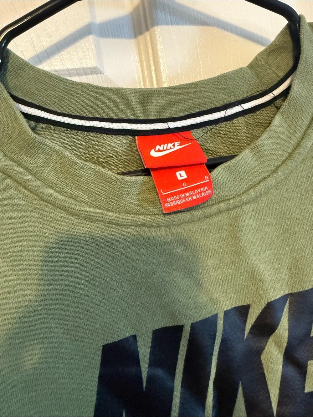 Nike Women’s Olive Green Crewneck Sweatshirt with Pockets